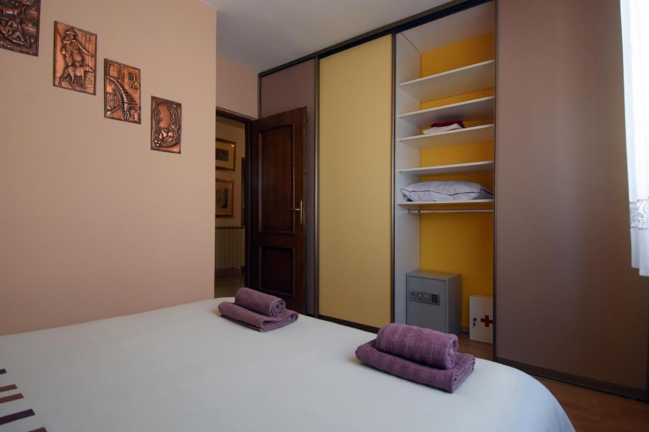 Апартаменти Gallery Premium 99 Near Ammphiteatre With Garage 5 Days And More Gratis Пула Екстер'єр фото